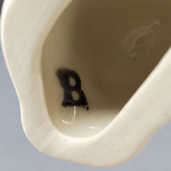 Polish Pottery Blue Eye Spring Cat Figurine Small Blue Red Floral Cat Statue - Picture 7 of 7